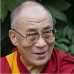 Le Dalaï Lama déni avec humour toute implication dans la crise économique chinoise
