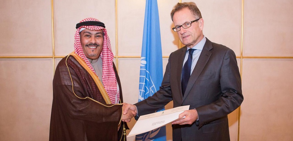 Faisal bin Hassan Trad, l'ambassadeur saoudien auprès des Nations Unies, avec Michael Møller, à Genève le 7 janvier 2014.